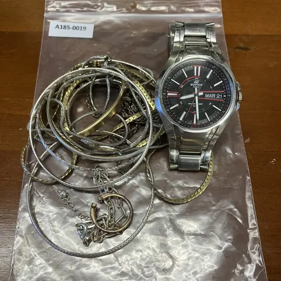 Casio Edifice Mens Watch With Date Model EF 133 With Assorted Jewellery