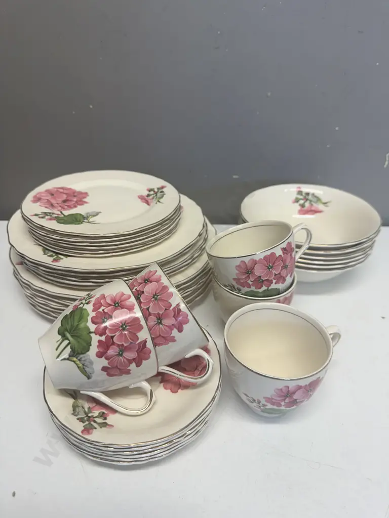 Vintage Alfred Meakin Primula Dinnerware - 34 Pieces Image 1++