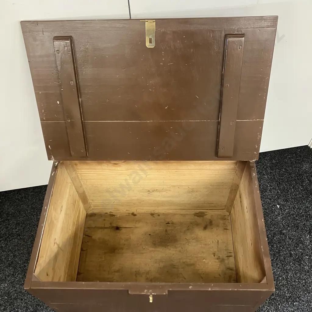 Vintage Wooden Toy Box Painted Brown. H49 W69 D49cm Image 1++