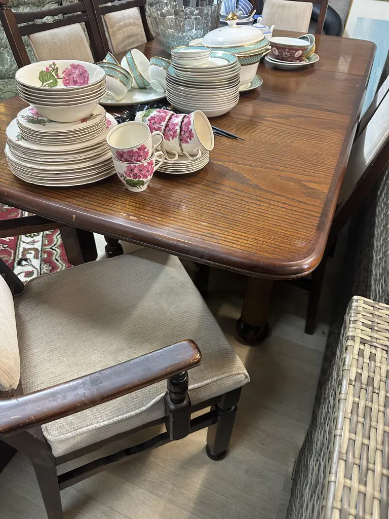 Vintage Oak Extension Dining Table With 6 Chairs Including 2 Carvers Image 1++