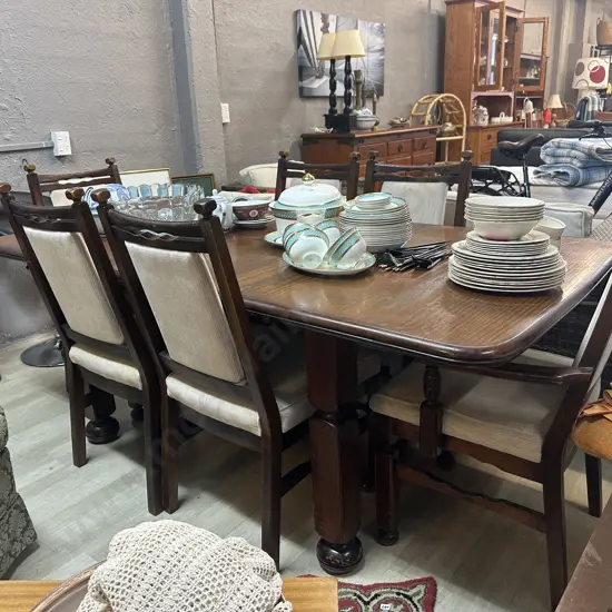 Vintage Oak Extension Dining Table With 6 Chairs Including 2 Carvers