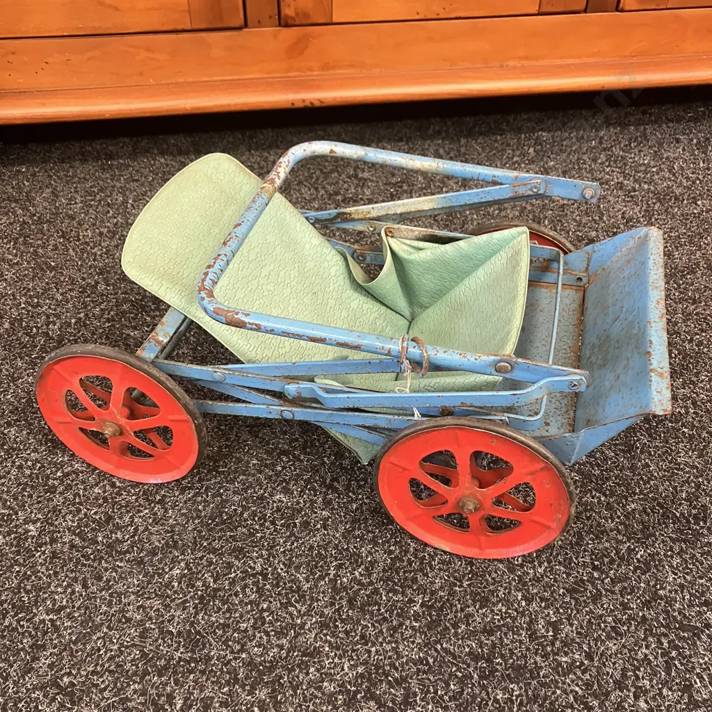 1950s Pedigree Folding Dolls Stroller Image 1++