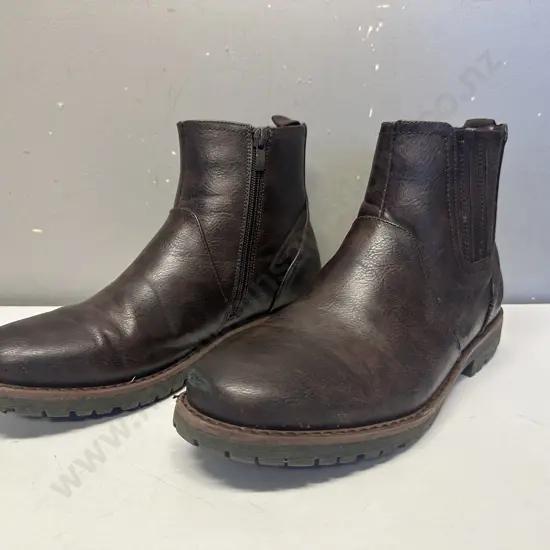 Mens Brown Soprano Boots Size 8 