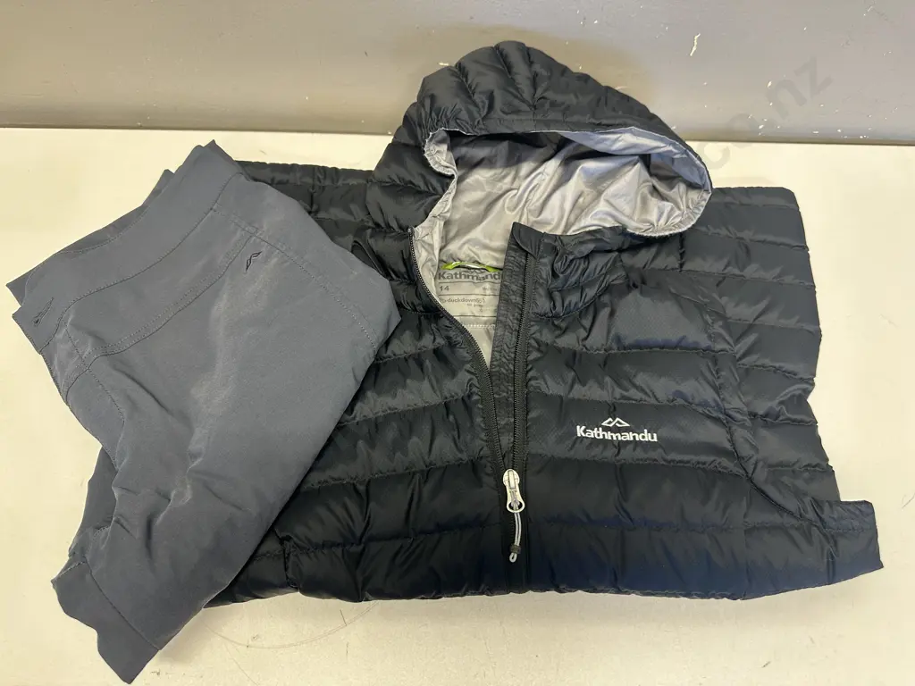 Black Kathmandu 550 Puffer Vest Size 14 With Grey Kathmandu Every Day Pants Size 12 Image 1++