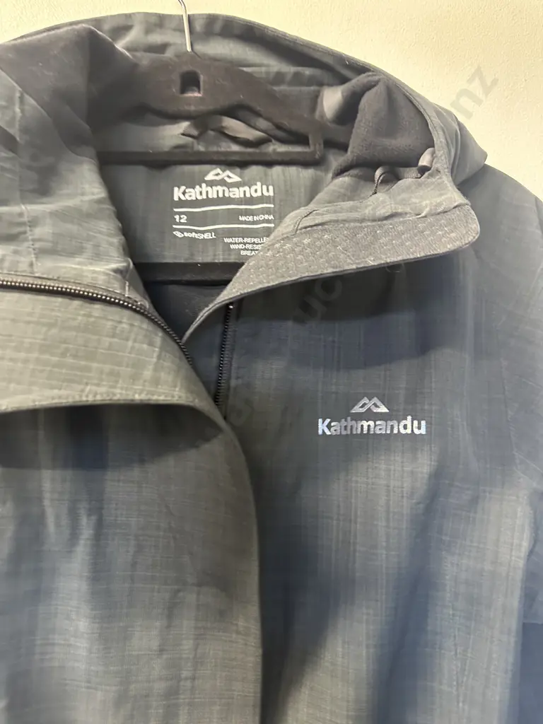 Kathmandu Soft Shell Coat Water & Wind Resistant Size 12 Image 1++