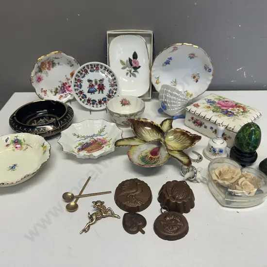 Selection Of Vintage & China Items Including Wedgwood, Moulds, Demi Dishes Etc
