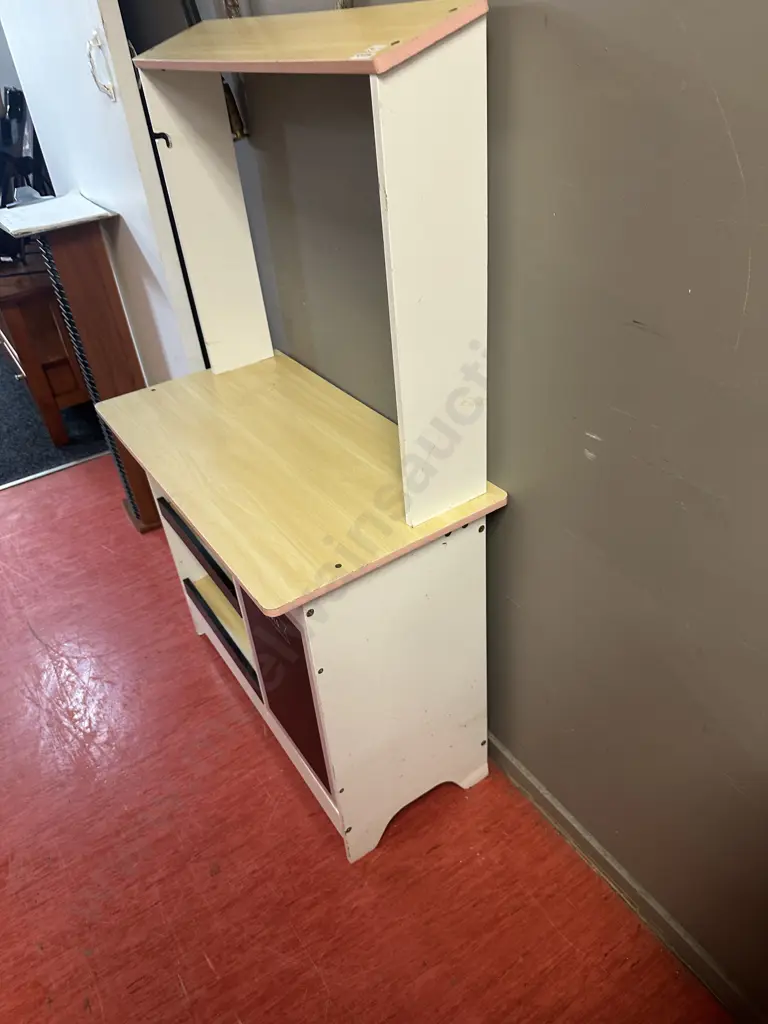 Childs Play Store Counter / Kitchen. H117 W73 D38cm Image 1++
