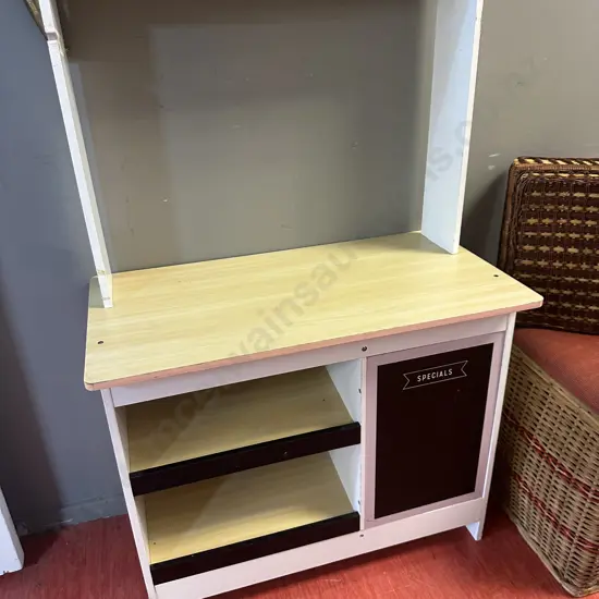 Childs Play Store Counter / Kitchen. H117 W73 D38cm