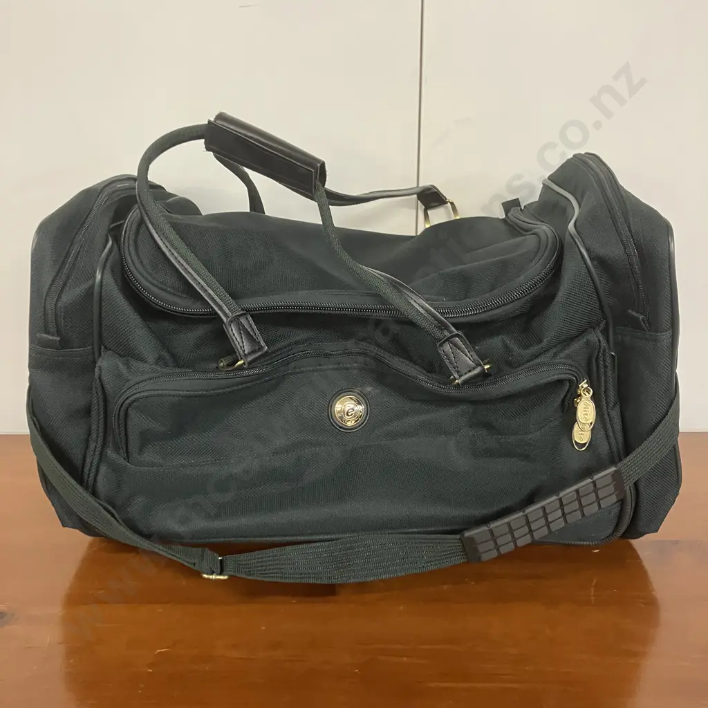 Elite Dark Green Duffel Bag With Strap (Looks Unused) Image 1++