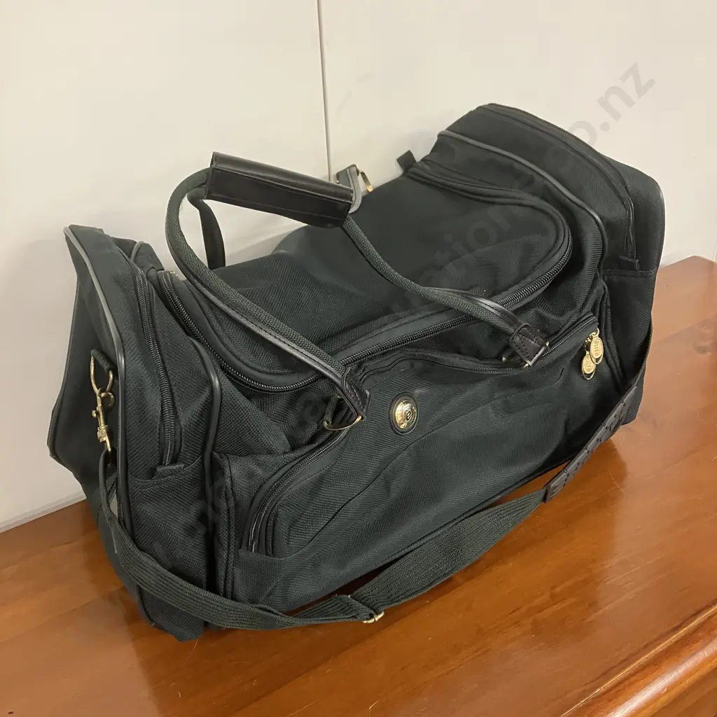 Elite Dark Green Duffel Bag With Strap (Looks Unused) Image 1++