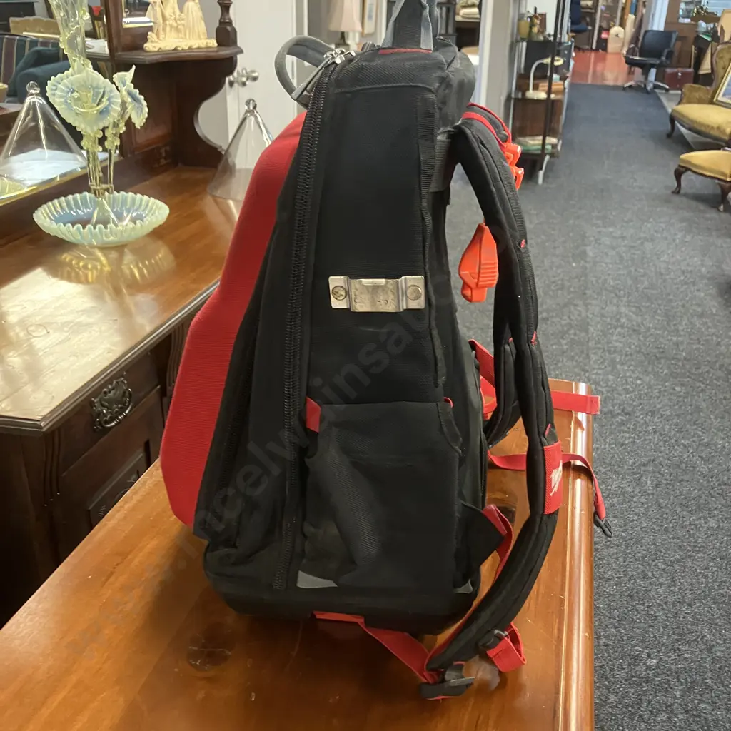 Milwaukee PACKOUT Backpack Image 1++