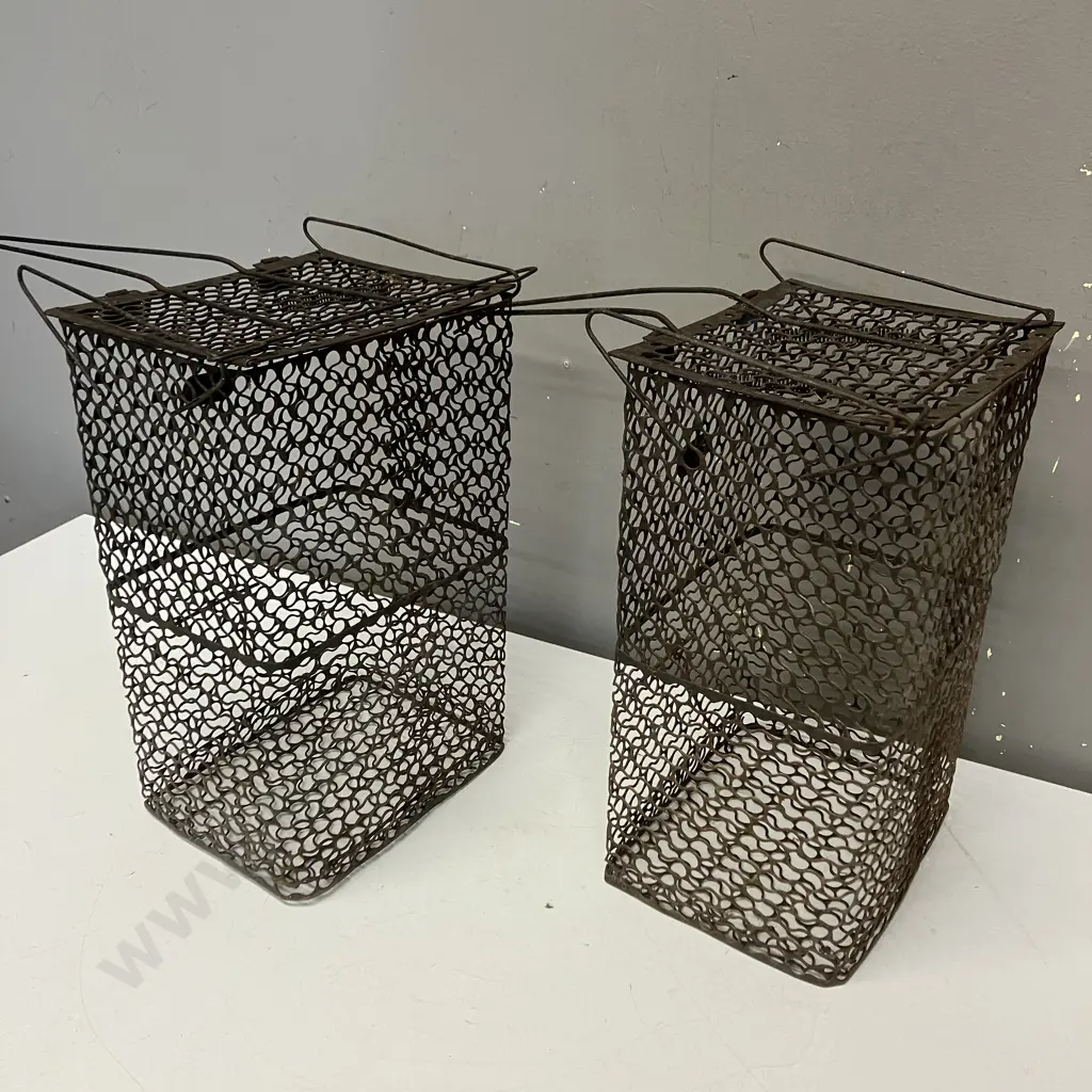 Pair of Vintage Live Animal Traps. H14 W27 D17cm Image 1++