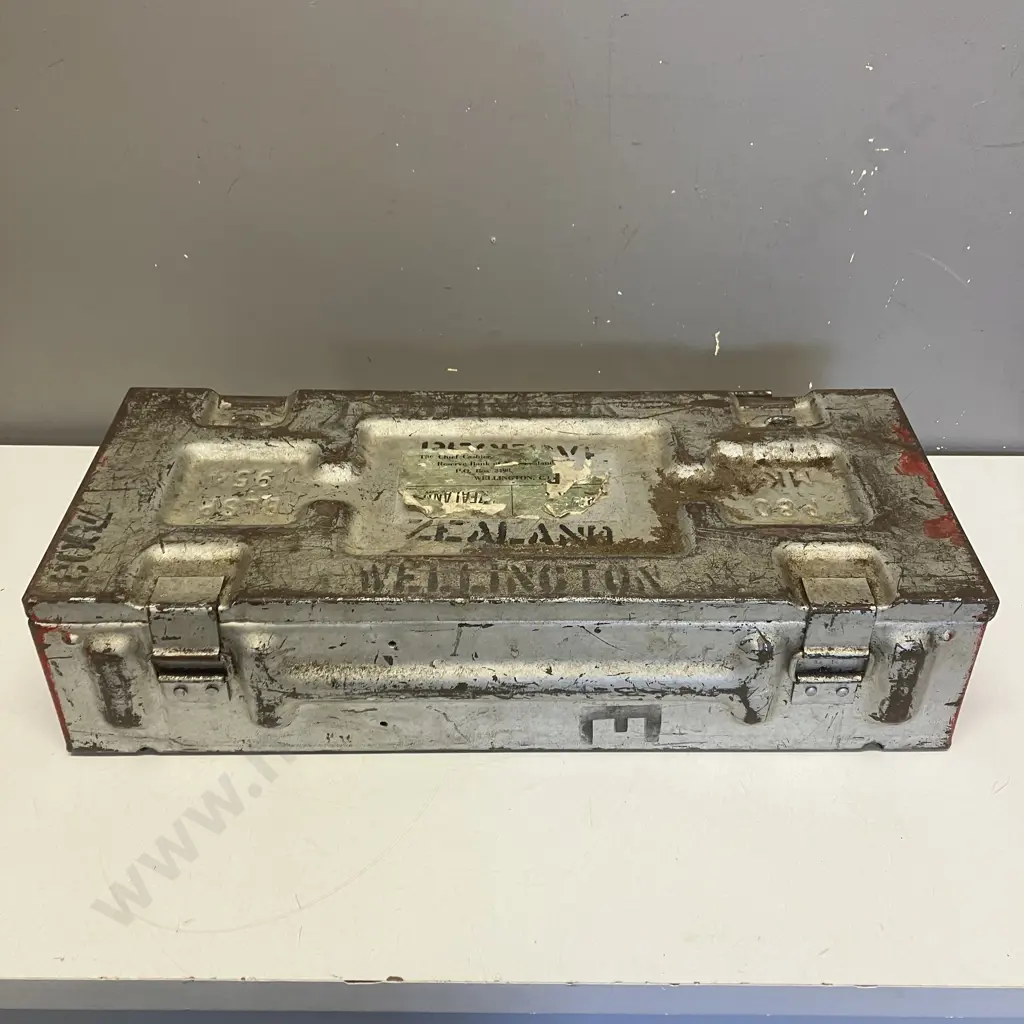P80 MK4 BLSP 1954 Twin Mortar Metal Case. Ammunition Box. H13 W56.5 D24cm Image 1++
