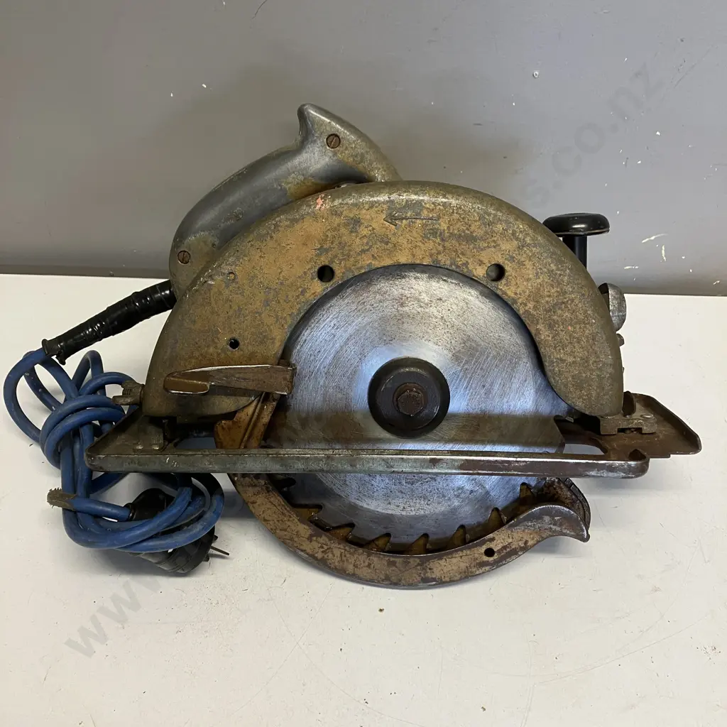 Box Lot - Vintage Sutty England Foot Pump, Black & Decker 230mm Heavy Duty Electric Saw, Electric Planer Image 1++