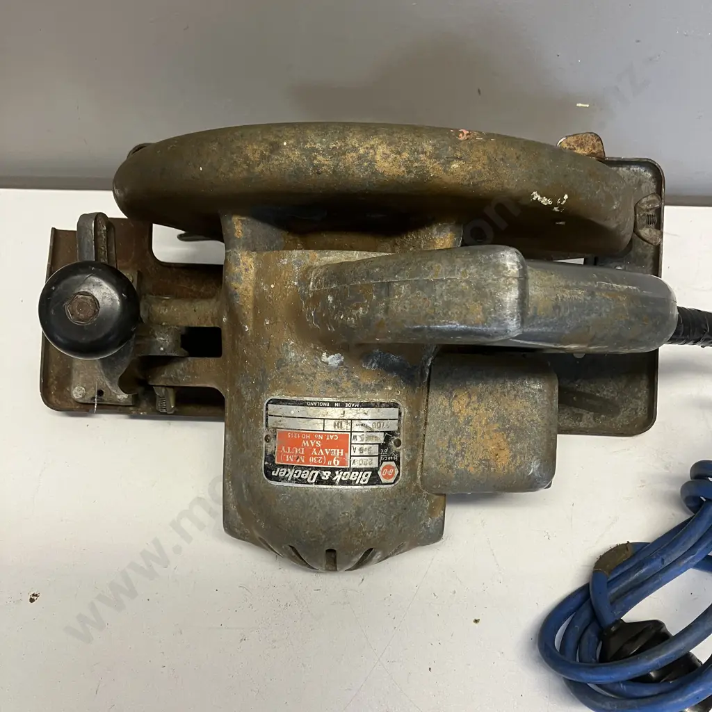 Box Lot - Vintage Sutty England Foot Pump, Black & Decker 230mm Heavy Duty Electric Saw, Electric Planer Image 1++