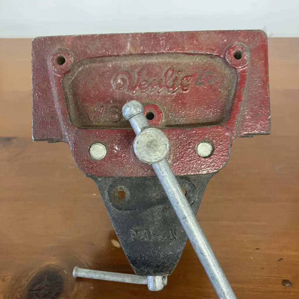Venlic W60 Woodworking Table Clamp Vise - Japan Image 1++