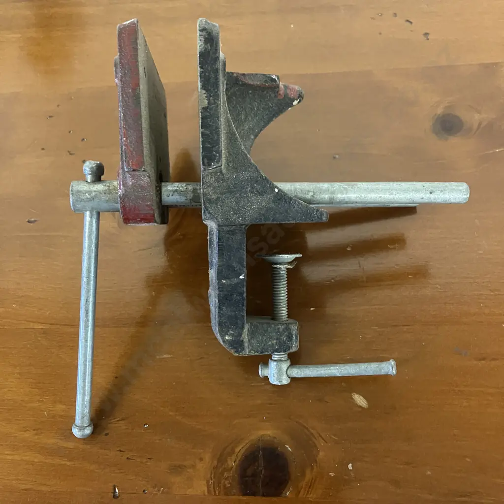 Venlic W60 Woodworking Table Clamp Vise - Japan Image 1++