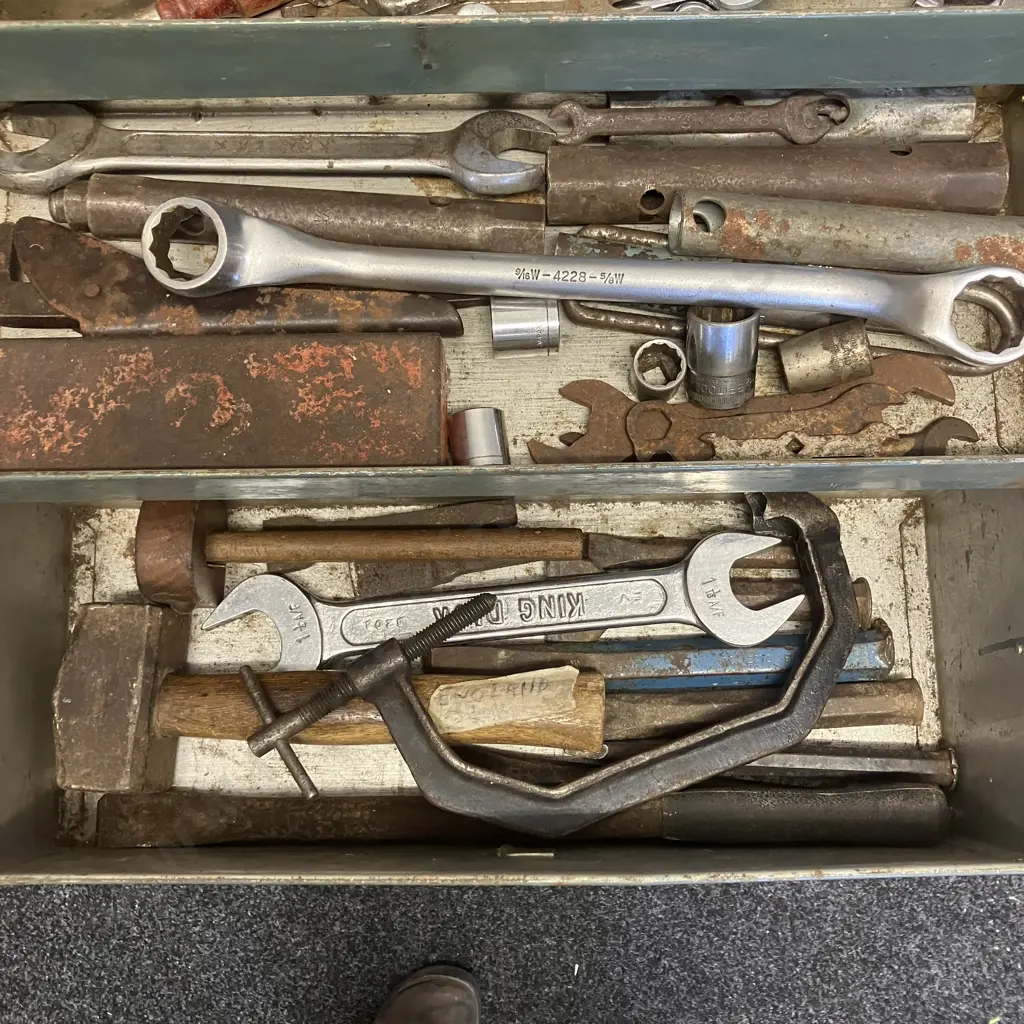 Steel Cantilevered Tool Box And Tools. H24 W46 D18cm Image 1++