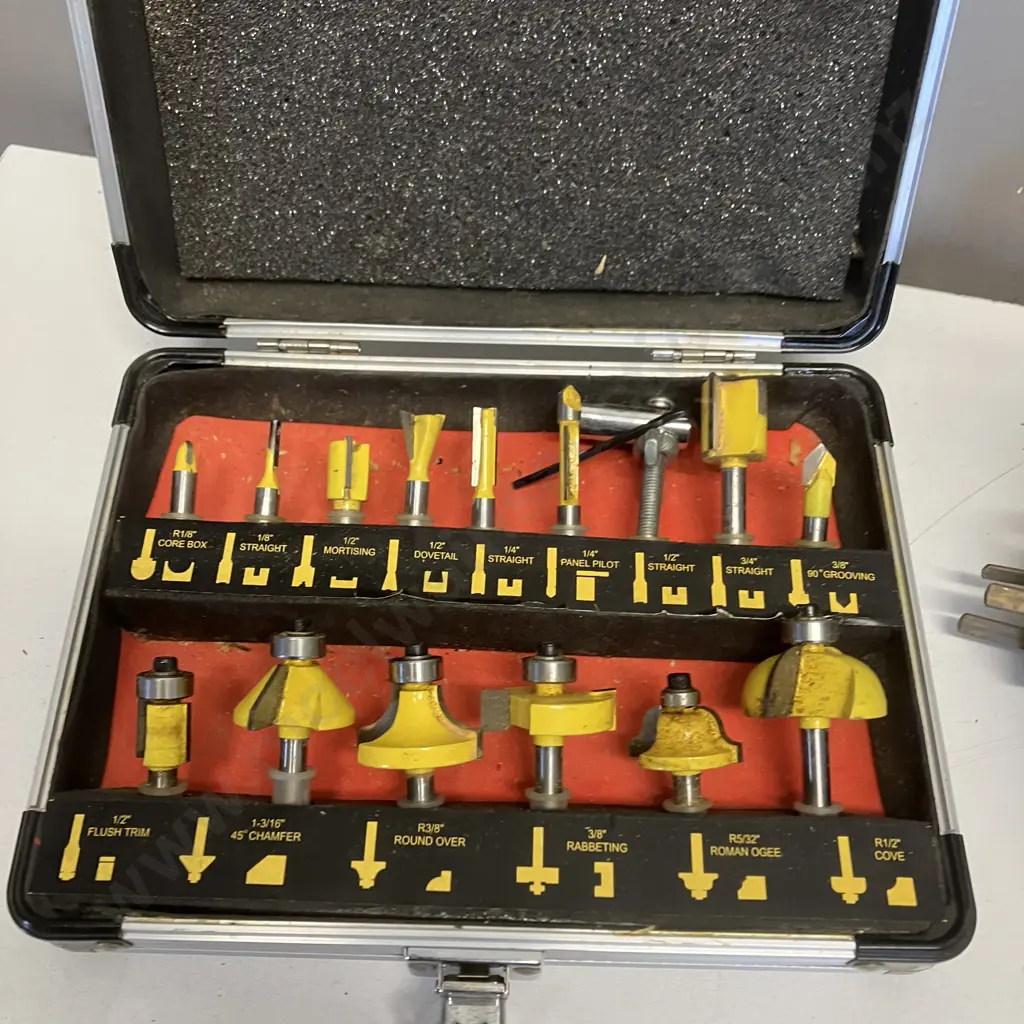 Hitachi TR-8 Electric Router, Router Bits In Case, Hitachi FDV 20VA Electric Impact Drill Image 1++