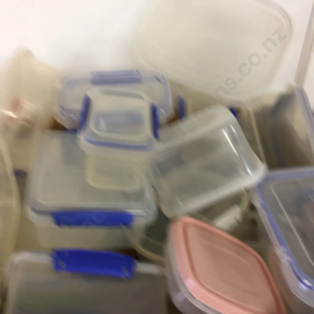 Box of Plastic Lidded Containers, Sistema, Decor Etc Image 1++