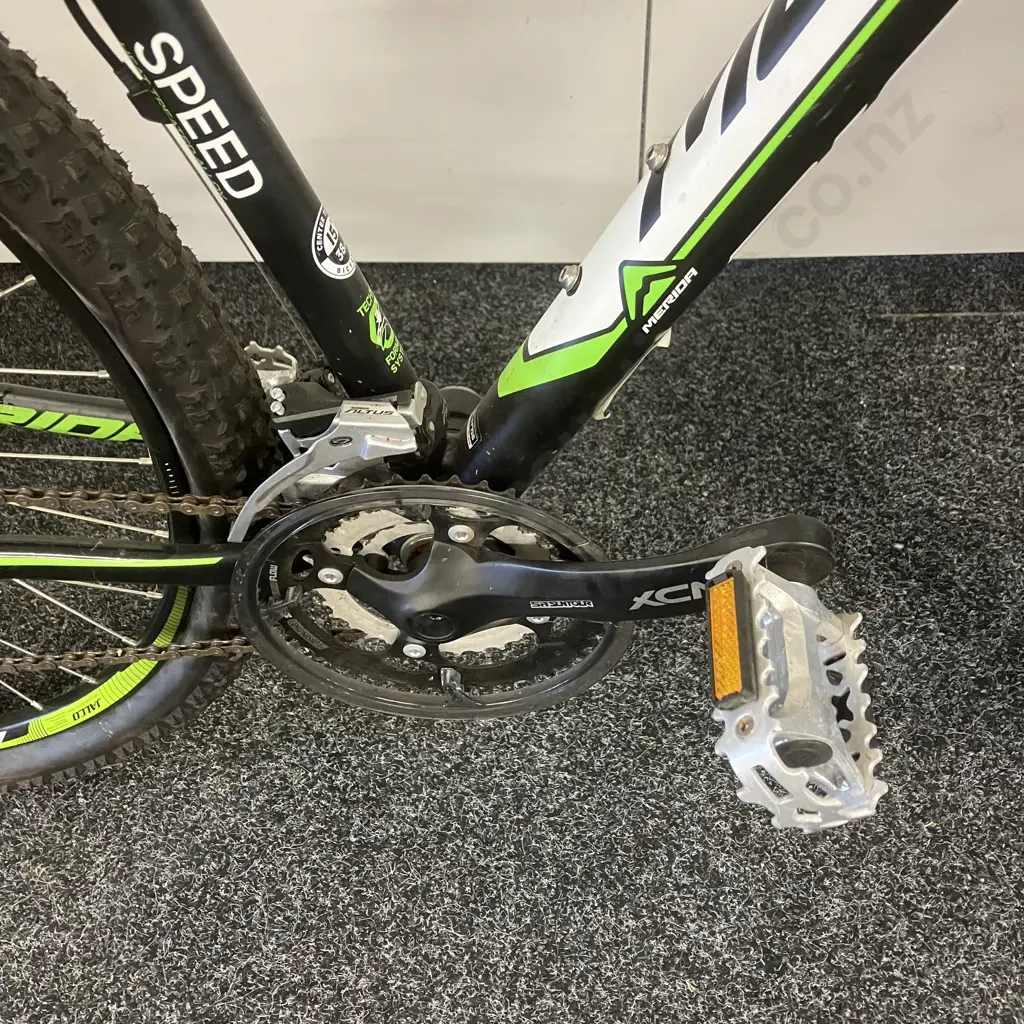 Merida Big Nine 40 Mountain Bike - Black / Green / White Colours Image 1++