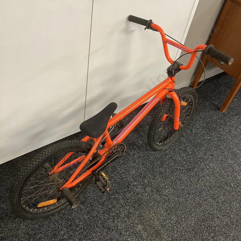 Giant Method BMX Bike Image 1++