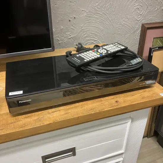 Panasonic DMP-UB900 4K Ultra HD Blu-ray Media Player With Remote Control