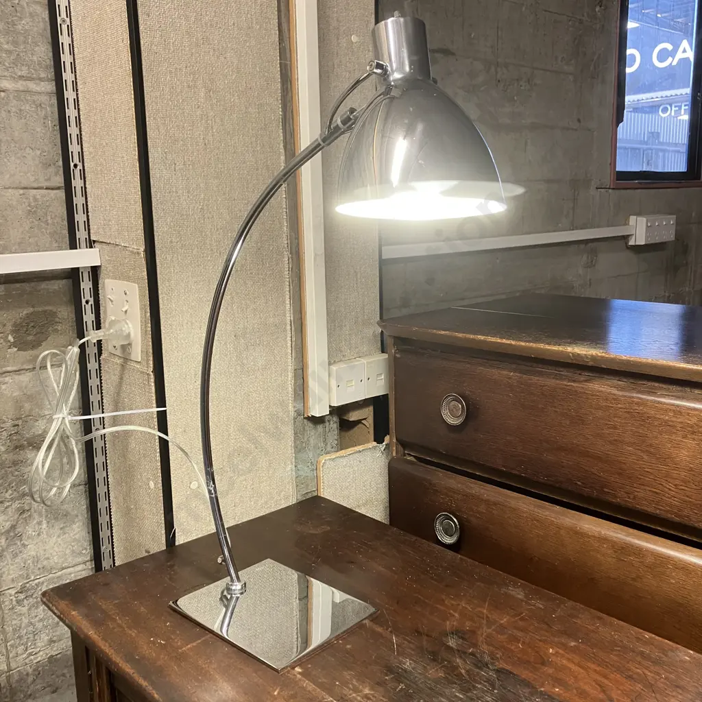Stylux Desk Lamp, Model T-728 Image 1++