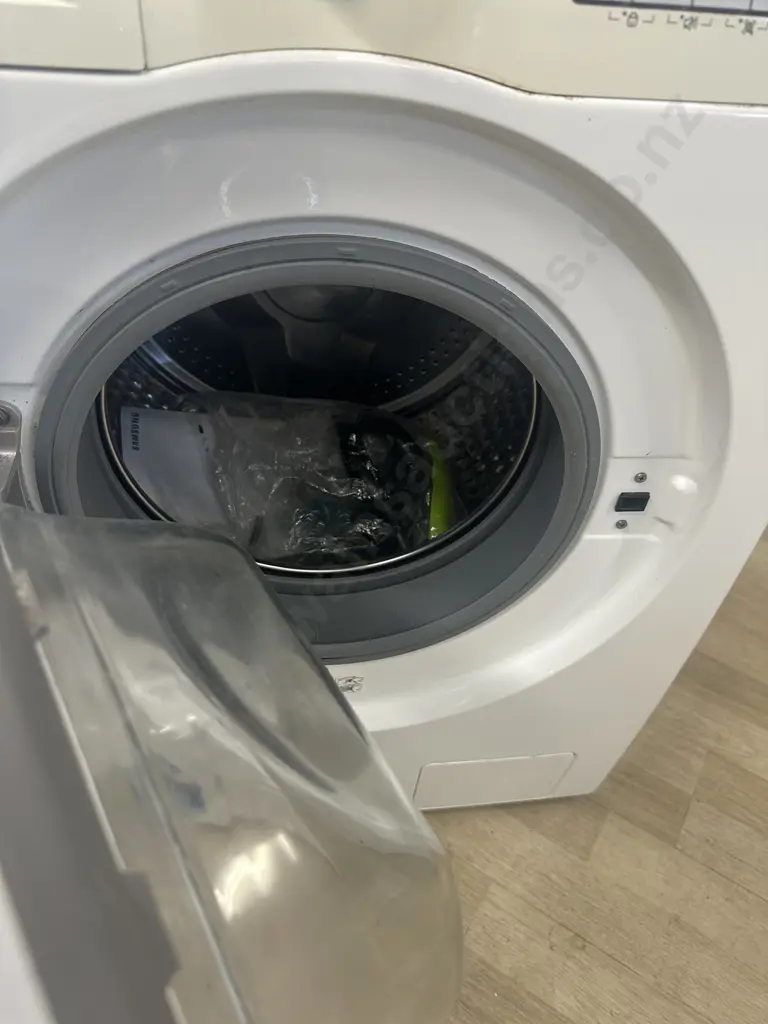 Samsung Front Loading Washer With Digital Inverter 7Kg - WW70J4233KW Image 1++