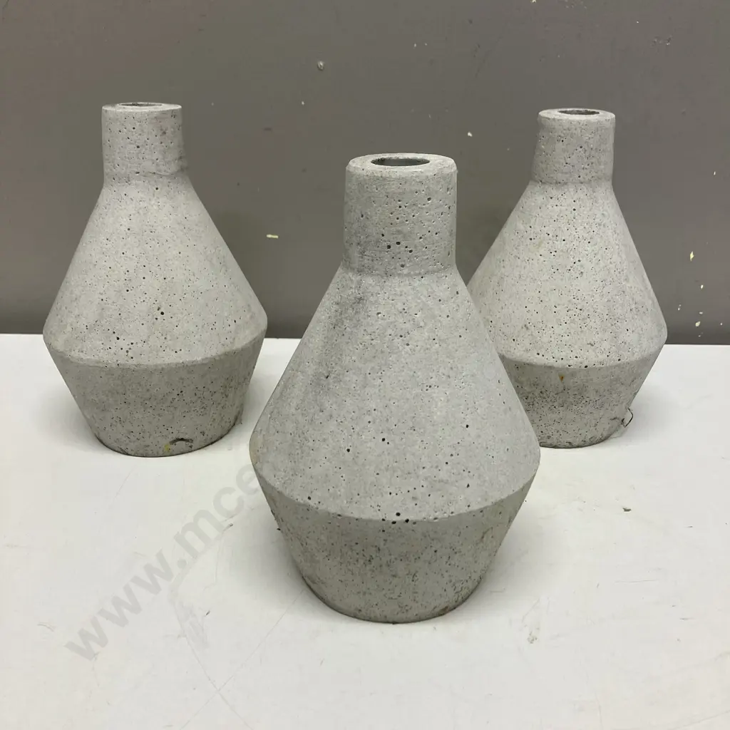 Set of Three Concrete Candle Holders. 19cm Image 1++