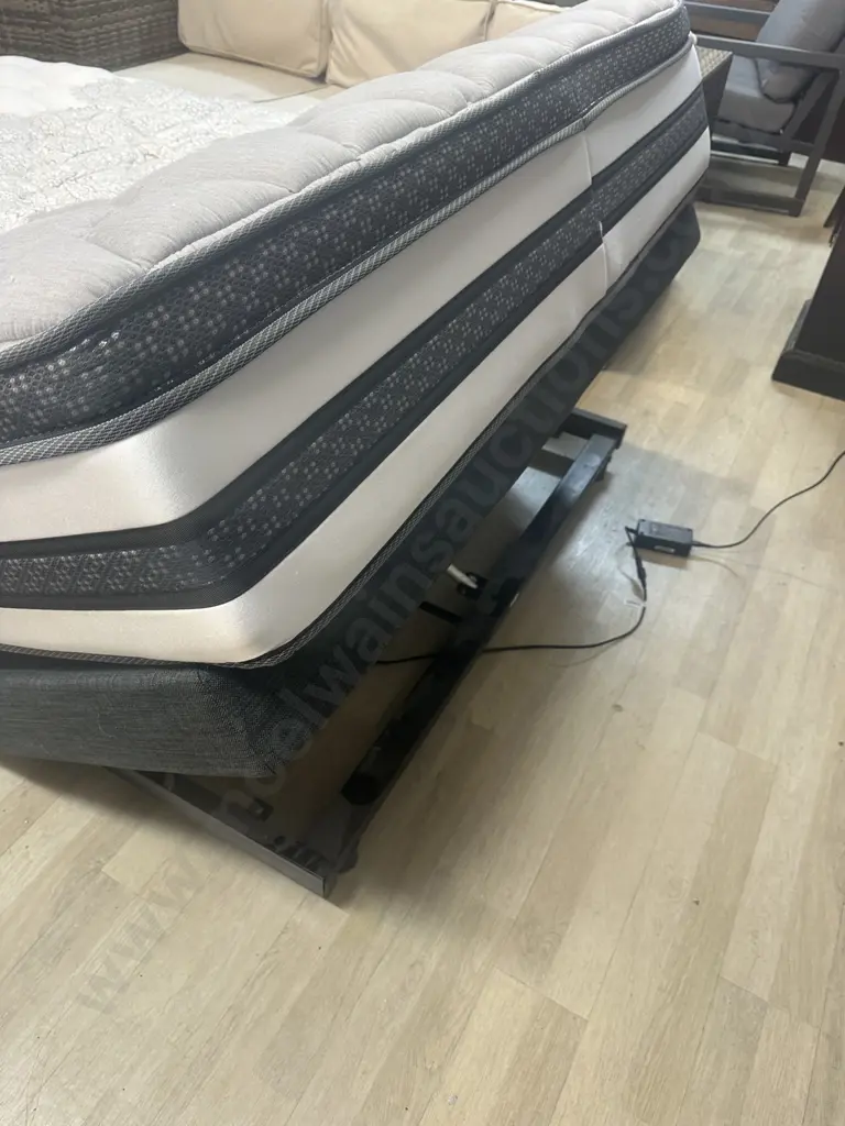 Electric Queen Bed - Tempur Electric Adjustable Bed Frame With A King Koil Platinum Posture Collection Mattress Image 1++