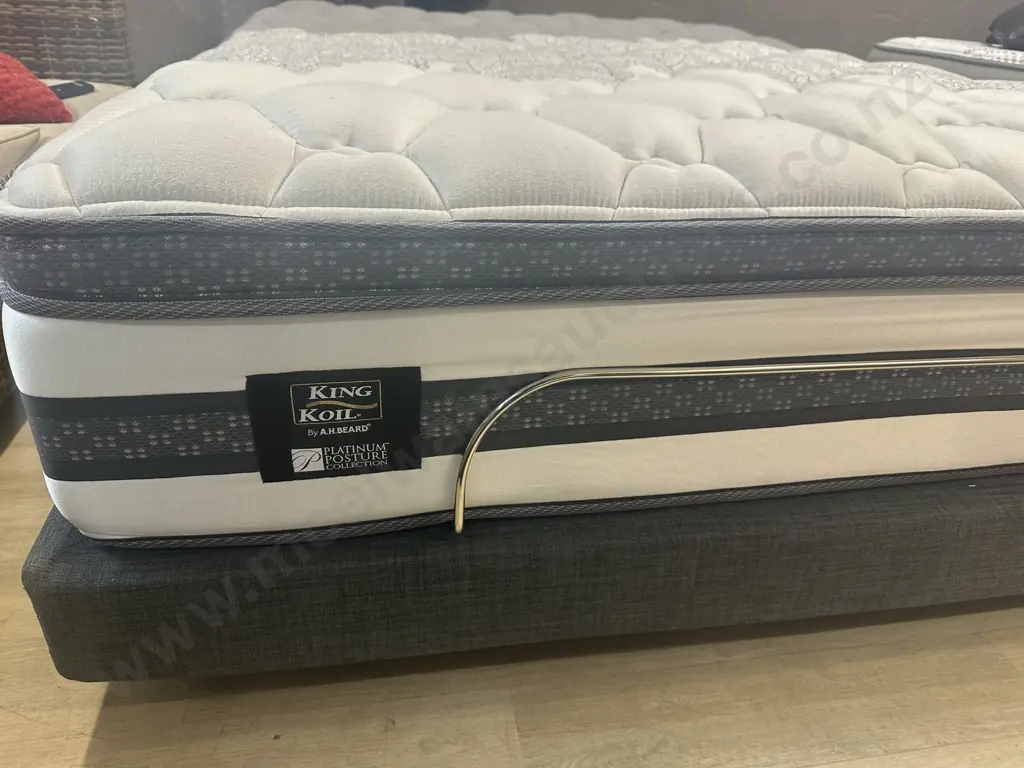Electric Queen Bed - Tempur Electric Adjustable Bed Frame With A King Koil Platinum Posture Collection Mattress Image 1++