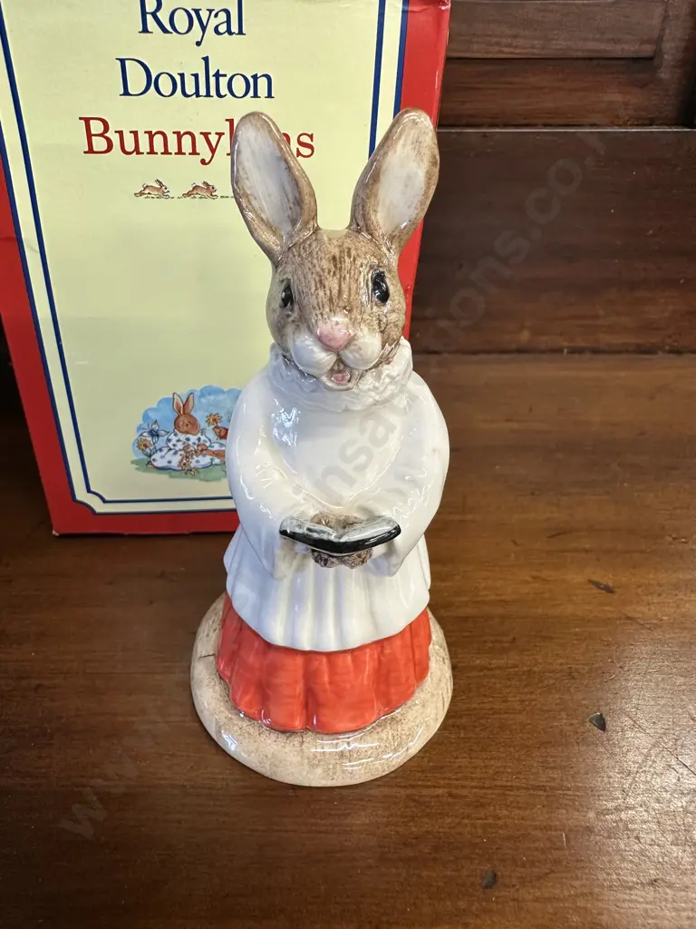 Royal Doulton Bunnykins Figure - DB223 Choir Singer Bunnykins, Boxed Image 1++