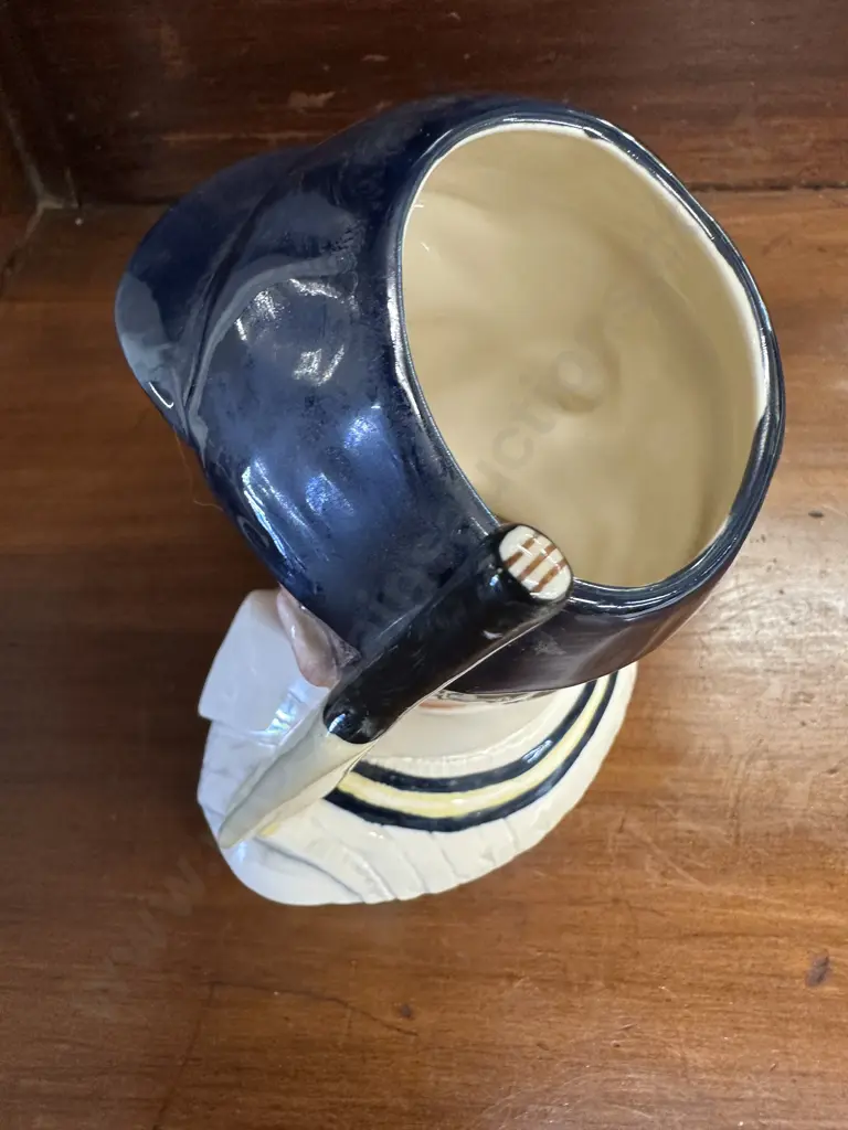 Royal Doulton 'The Hampshire Cricketer' Character Jug D6739 Image 1++