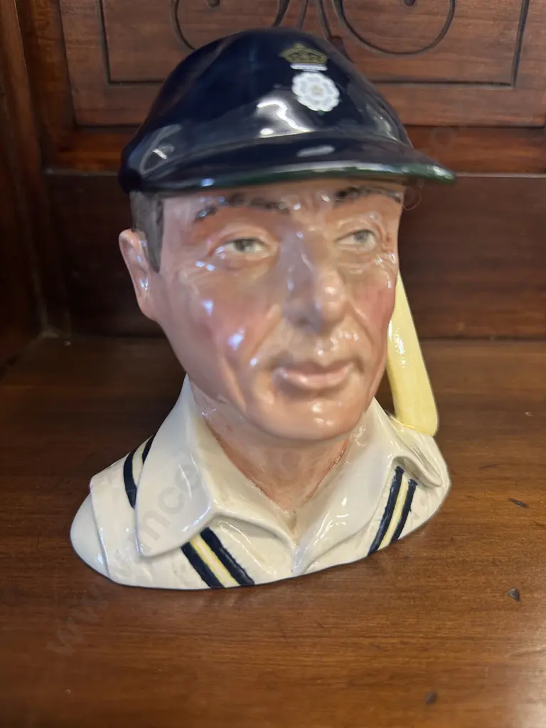Royal Doulton 'The Hampshire Cricketer' Character Jug D6739 Image 1++
