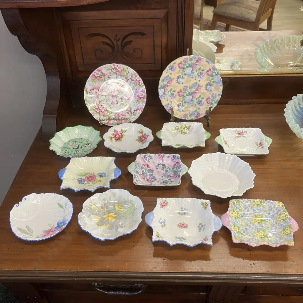 Vintage Shelley Assorted Pin & Trinket Dishes, Demi Dishes & Saucers - 13 Pieces Image 1++