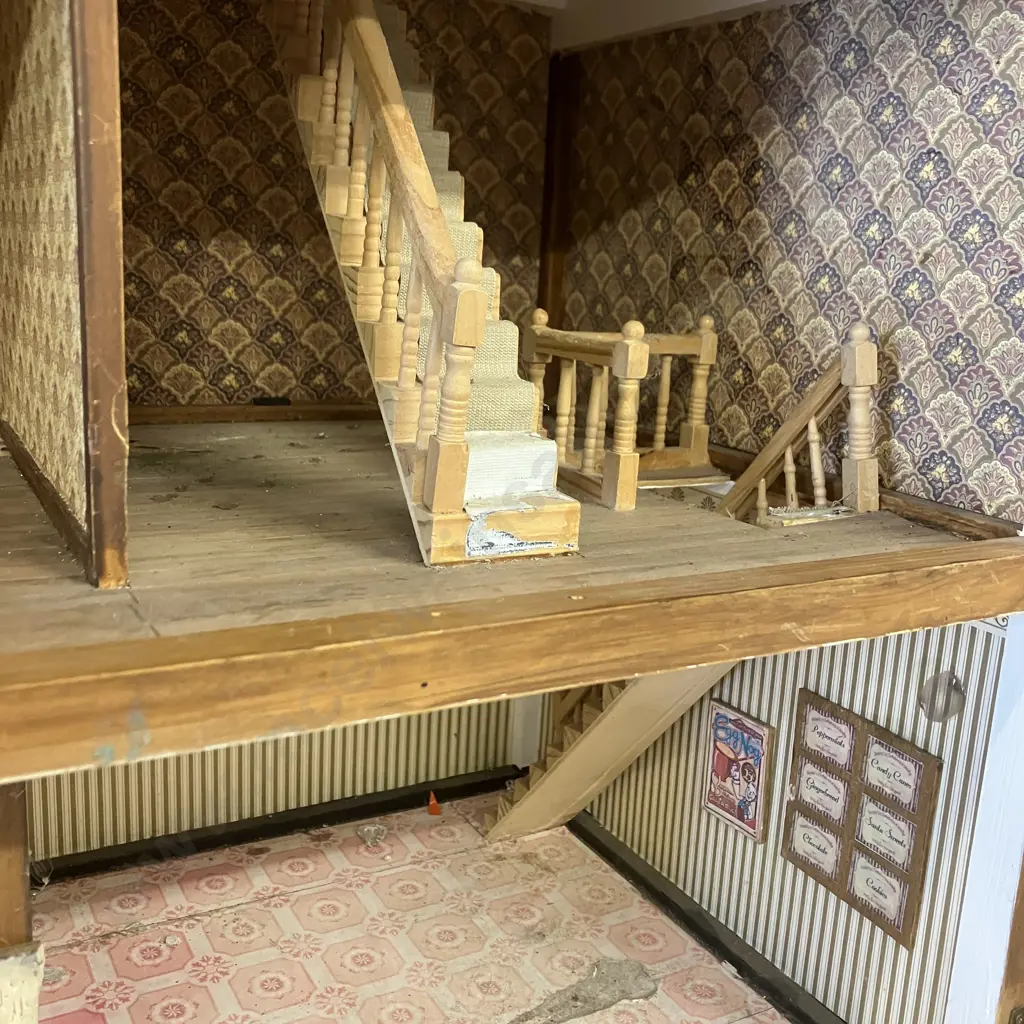 Vintage 3 Storey Dolls House With Furniture. H74 W63 D36cm Image 1++
