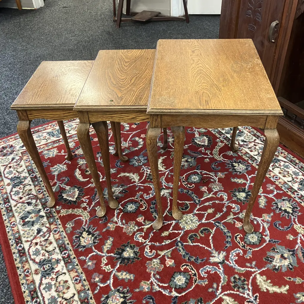 Nest Of Three Oak Tables, Fine Cabriole Legs. H50 W48 D36cm Image 1++