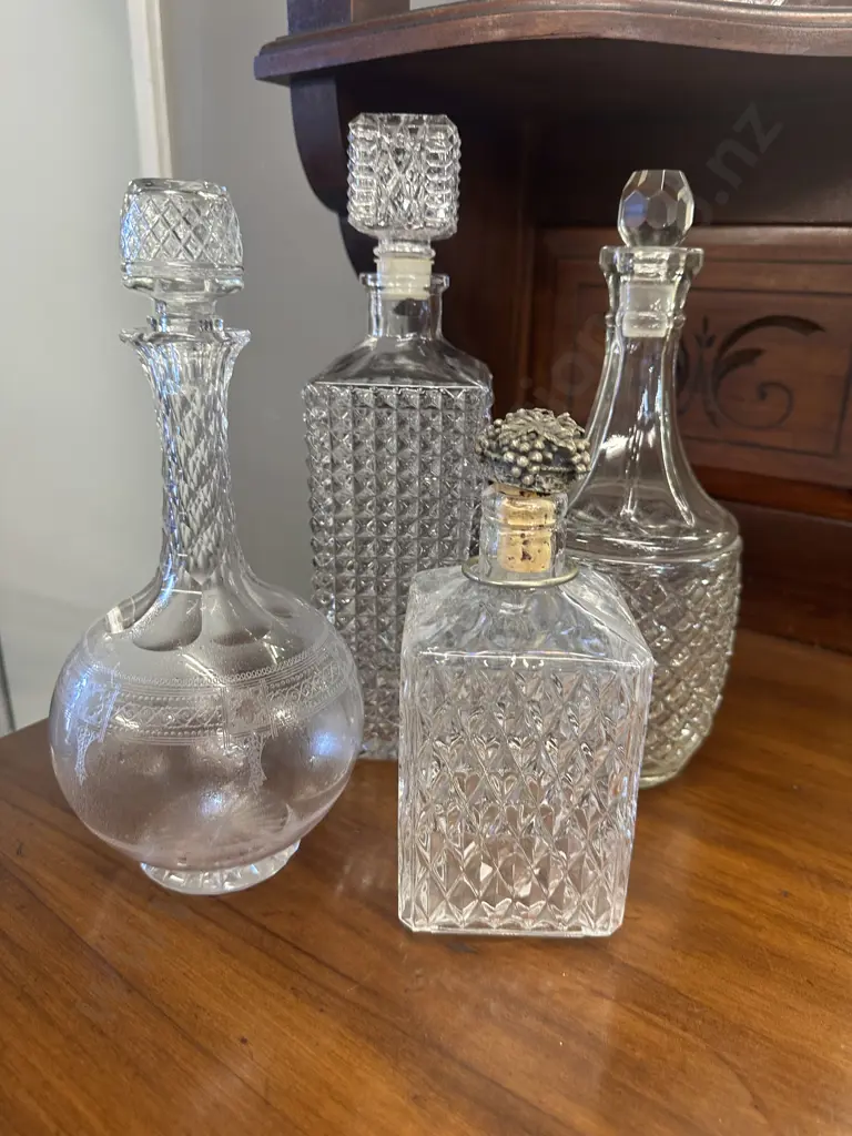 Vintage Cut Glass & Crystal Decanters x4 Image 1++