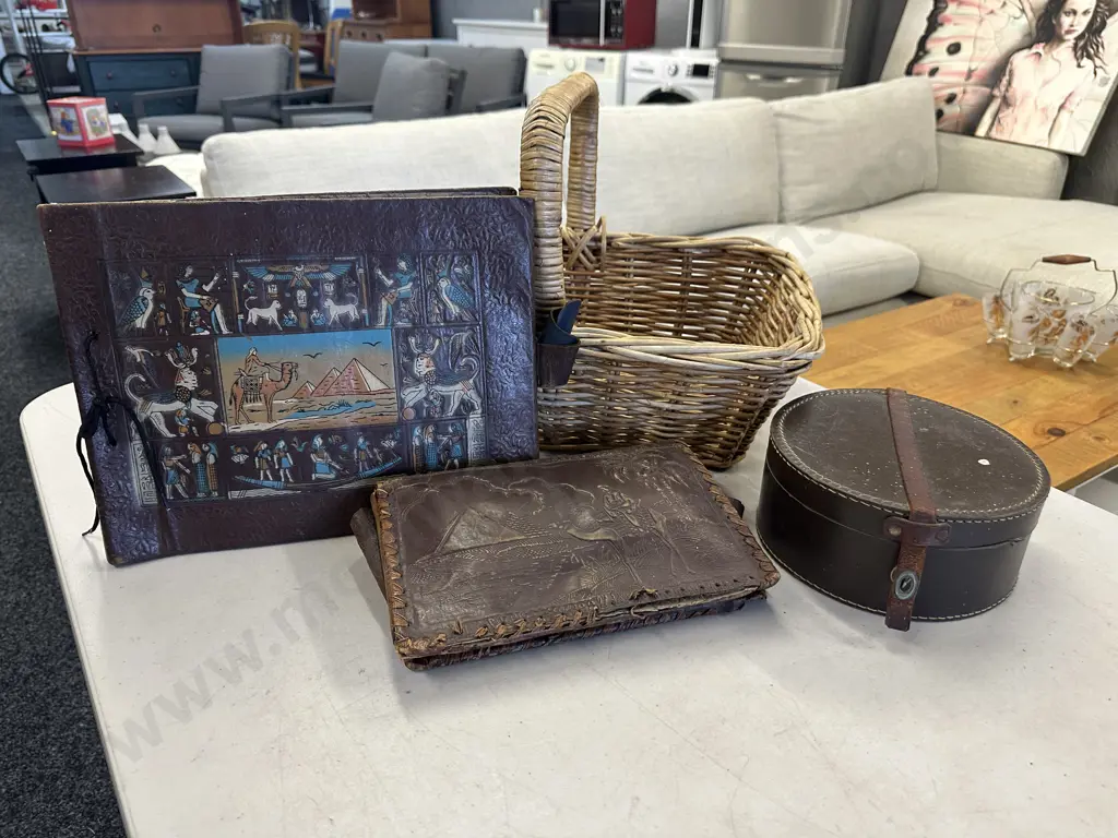 Vintage Collar Box Stitched, Document Holder/Case & Photo Album Image 1++