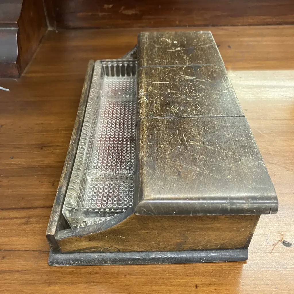 Antique Oak Desktop Inkstand With 3 Inkwells & Glass Pen Tray Image 1++