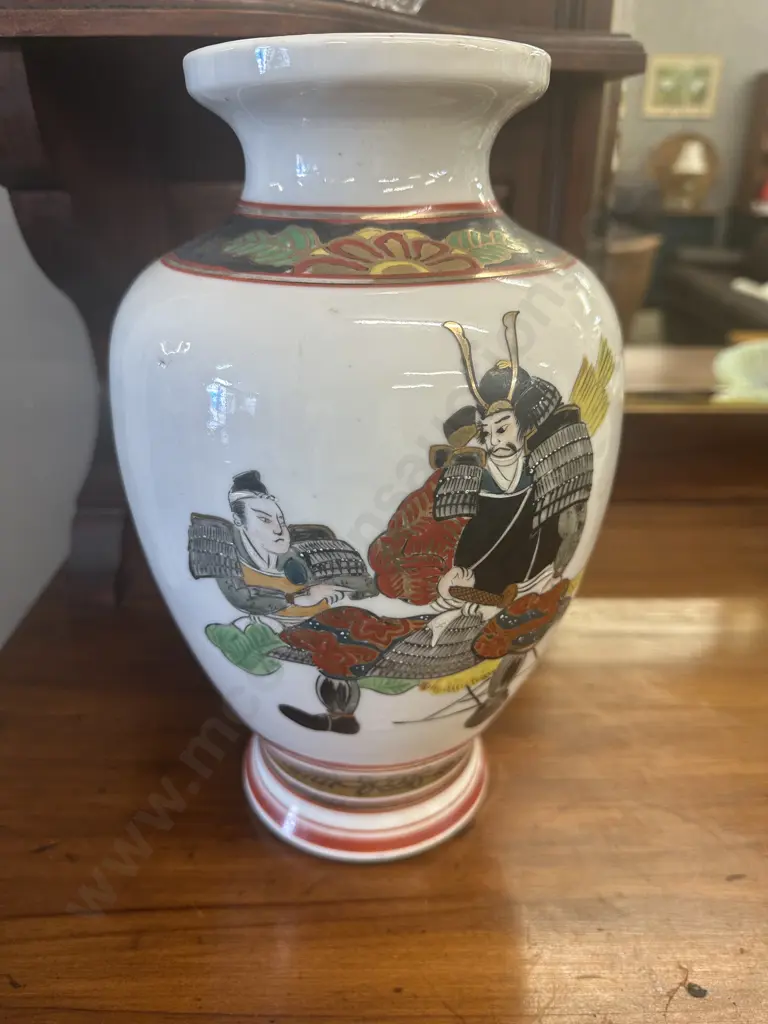 Vintage Japanese Satsuma Style Vase H29cm.  Image 1++