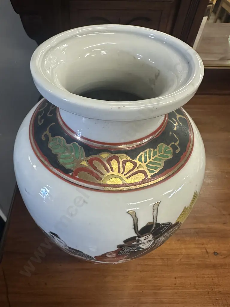 Vintage Japanese Satsuma Style Vase H29cm.  Image 1++