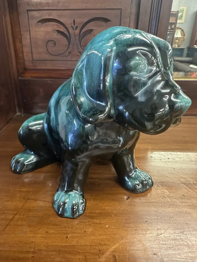 Vintage Blue Mountain Dog H18,W22.5cm. Image 1++