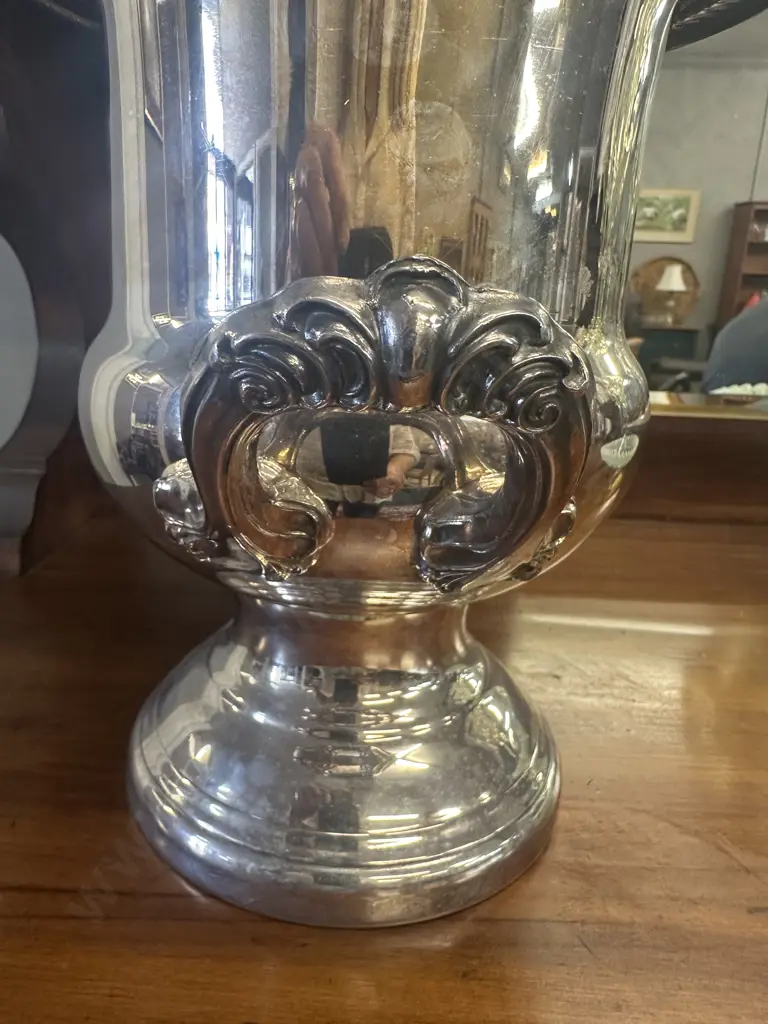 Large Vintage Silver Plated Ice Bucket H25.5cm. Image 1++