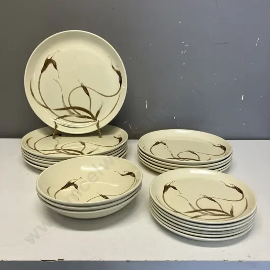 Hard To Find Crown Lynn Contemporary Ceramics 'Elvenhood' Dinnerware - 20 Pieces, 1980s New Zealand