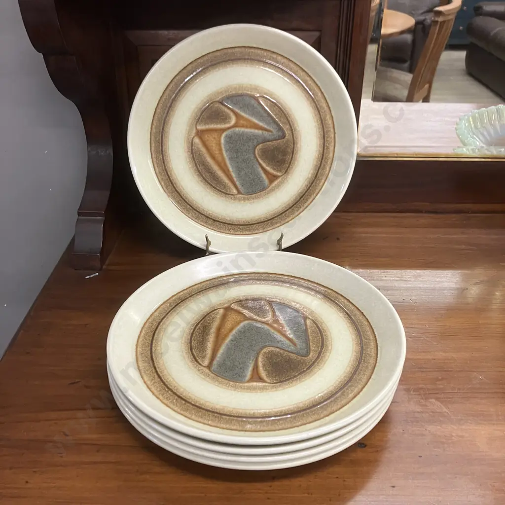 Hard To Find Crown Lynn EarthStone Landscape D625 Large Plates x 4. 26.5cm Image 1++