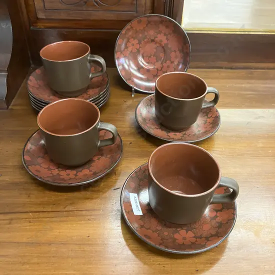Crown Lynn Echo Pattern Cup & Saucer Duos x 4 And 5 Extra Saucers