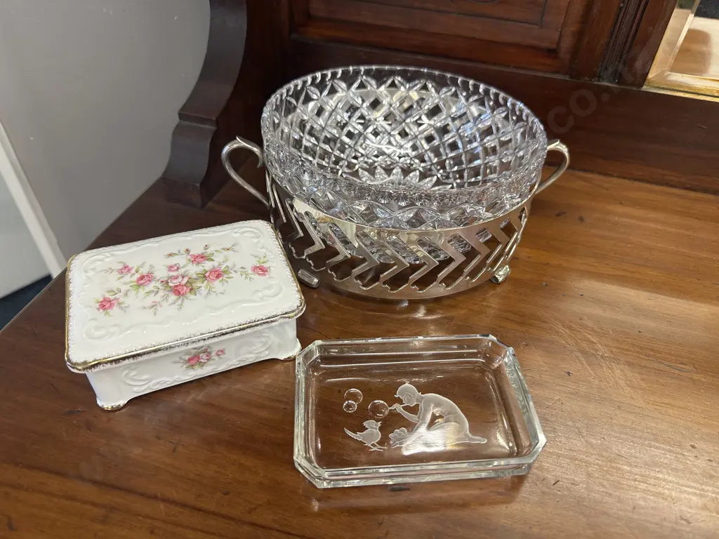 Handled Silver Plate Serving Carrier With Crystal Bowl. 8.5 x 19cm, With Paragon Lidded Trinket Pot & Glass Dish Image 1++
