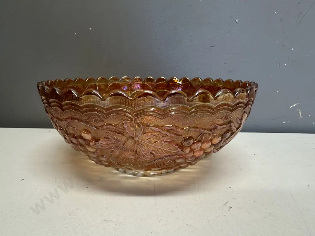 Vintage Imperial Carnival Marigold Grape Leaf Vine Bowl, Scalloped Edge. 10 x 23cm Image 1++